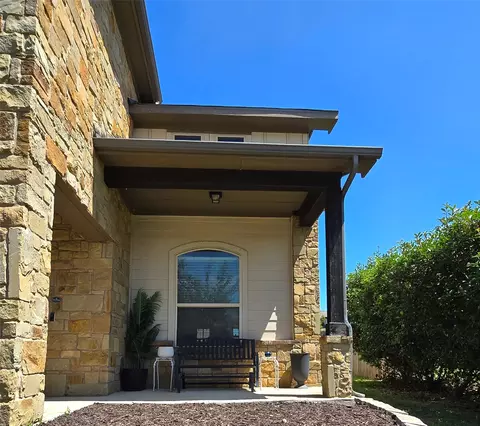 Exterior - 129 Diamondback Cv, Buda, TX 78610 photo 4 of 7