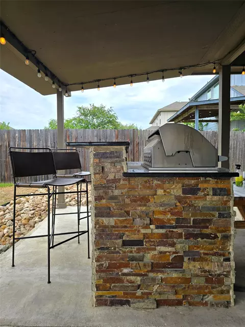 Kitchen - 129 Diamondback Cv, Buda, TX 78610 photo 4 of 4
