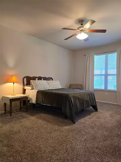 Bedroom - 129 Diamondback Cv, Buda, TX 78610 photo 2 of 5