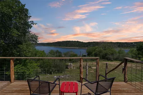 117 Lake View Dr, Spicewood, TX 78669