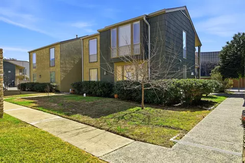 3678 Hidden Dr #1702, San Antonio, TX 78217