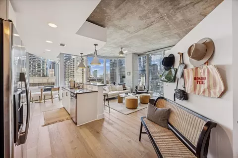 360 Nueces St #1001, Austin, TX 78701