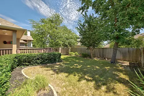 Exterior - 128 Summer Pointe Dr, Buda, TX 78610 photo 7 of 9