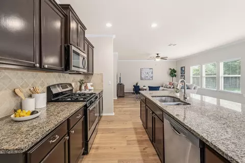 Kitchen - 10124 Pinnacle Crest Loop, Austin, TX 78747 photo 3 of 3