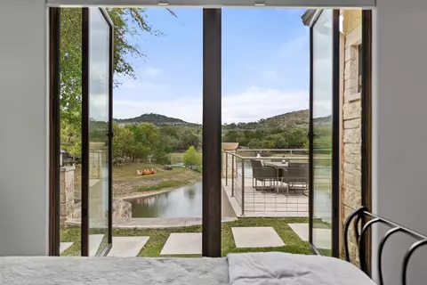 421 Rolling Hills Rd, Blanco, TX 78606 photo 17