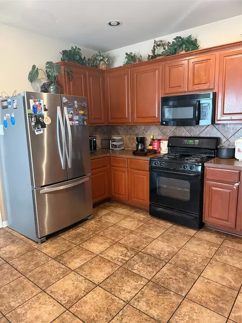 2741 Kickapoo Cavern Dr, Pflugerville, TX 78660 photo 9