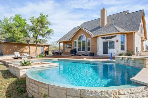 154 Old Settlers Dr, Bastrop, TX 78602