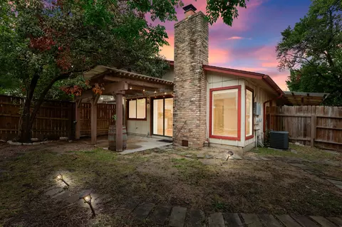 9001 Parkfield Dr #B, Austin, TX 78758