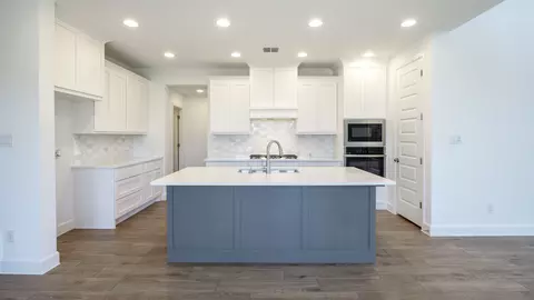 Kitchen - 321 Adlai Ave, Georgetown, TX 78633 photo 1 of 1