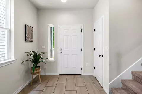 Entry Way - 5105 Lemon Tree Path, Austin, TX 78723 photo 1 of 4