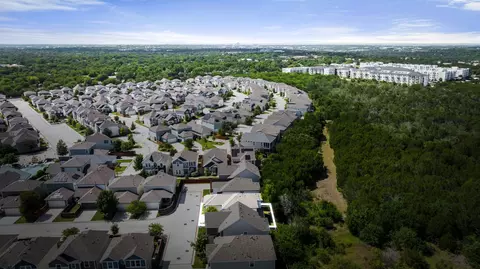 View/Area - 5105 Lemon Tree Path, Austin, TX 78723 photo 4 of 4