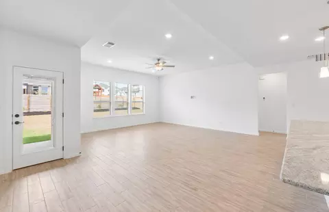 Living - 2905 Zuni Path, Leander, TX 78641 photo 2 of 6