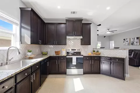 19705 Woodrow Wilson St, Manor, TX 78653