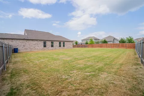 Exterior - 304 Summit Dr, Lockhart, TX 78644 photo 3 of 6
