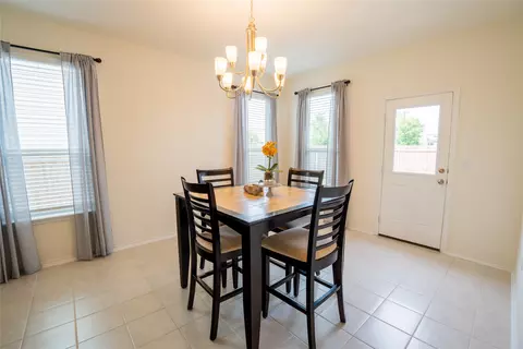 Dining - 304 Summit Dr, Lockhart, TX 78644 photo 2 of 2