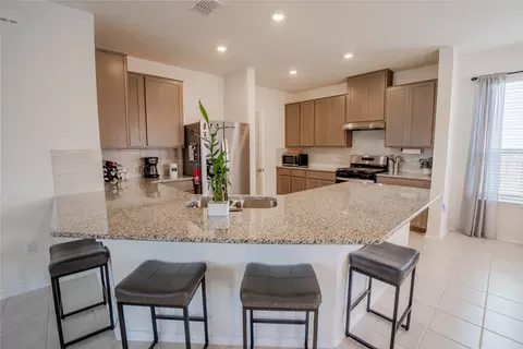 Kitchen - 304 Summit Dr, Lockhart, TX 78644 photo 2 of 4