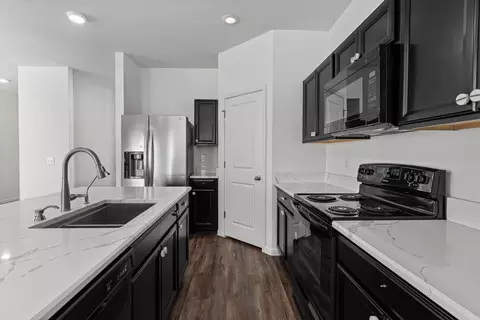 Kitchen - 151 Shiro Dr, Kyle, TX 78640 photo 3 of 5