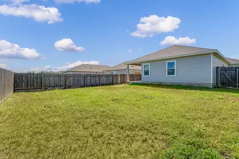 Exterior - 151 Shiro Dr, Kyle, TX 78640 photo 8 of 11