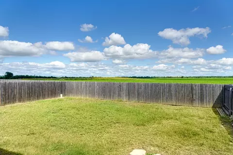 Exterior - 151 Shiro Dr, Kyle, TX 78640 photo 5 of 11
