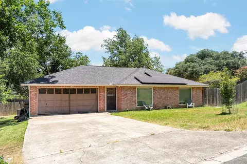 102 Chaparral St, San Marcos, TX 78666