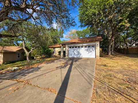2011 Castle Creek Dr, San Marcos, TX 78666