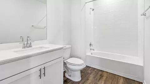 Bath - 552 Gilmer Ln, Buda, TX 78610 photo 1 of 3