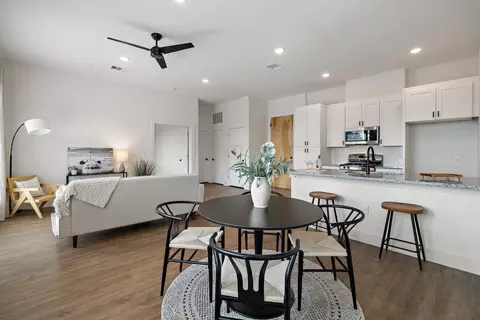 1811 Webberville Rd #1209, Austin, TX 78721