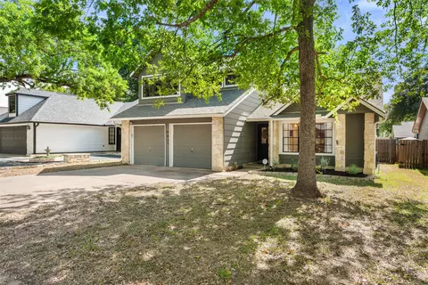 9833 Briar Ridge Dr, Austin, TX 78748