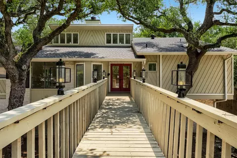 9302 Rolling Oaks Trl, Austin, TX 78750