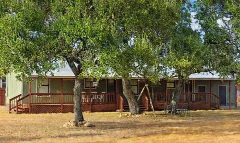 250 Rockwood Dr, Wimberley, TX 78676