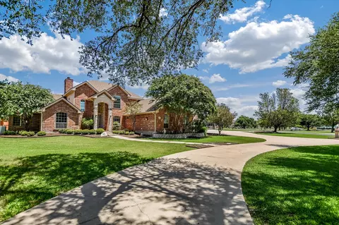 Exterior - 200 Diamond Trl, Georgetown, TX 78633 photo 2 of 13