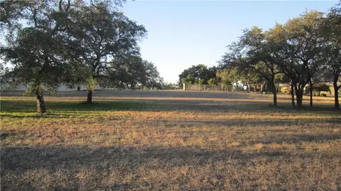 2604 Countryside Cir, Spicewood, TX 78669