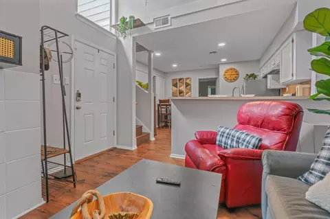 5608 Cougar Dr #226, Austin, TX 78745
