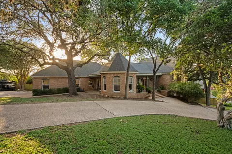 221 Camaro Way, San Marcos, TX 78666