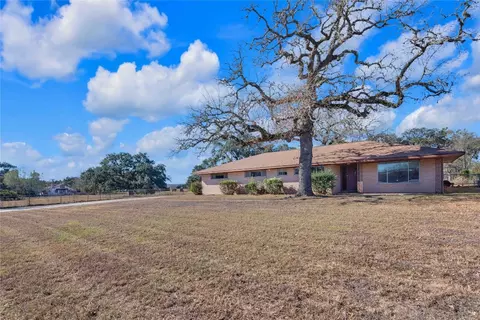 1243 N Jefferson Hwy, La Grange, TX 78945