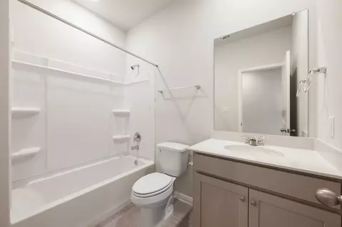 Bath - 1924 Davee Pl, Georgetown, TX 78633 photo 1 of 4