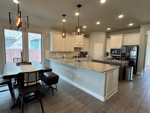 Kitchen - 2004 Stirling St, Leander, TX 78641 photo 3 of 3