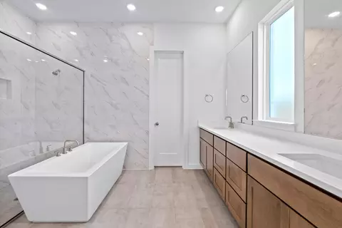 Bath - 200 Borrego Bnd, Liberty Hill, TX 78642 photo 2 of 3