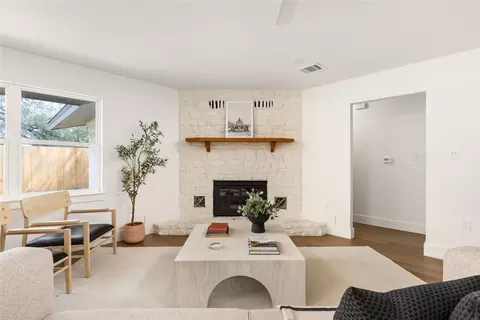 4501 Pack Saddle Pass, Austin, TX 78745