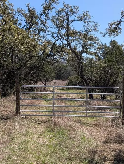 508 Deer Creek Dr, San Marcos, TX 78666