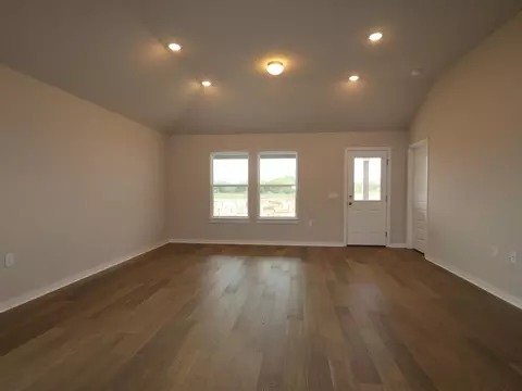 Living - 7420 Pullman Cv, Austin, TX 78747 photo 2 of 3