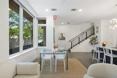 2118 Brackenridge St #5, Austin, TX 78704