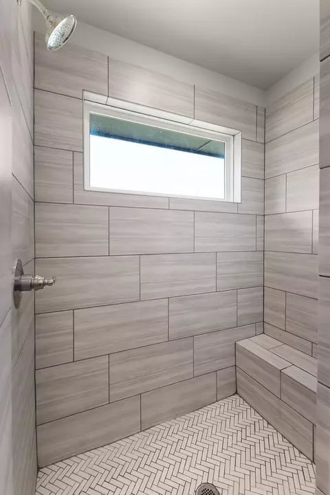 Bath - 141 Bugatti Ct, Burnet, TX 78611 photo 1 of 3