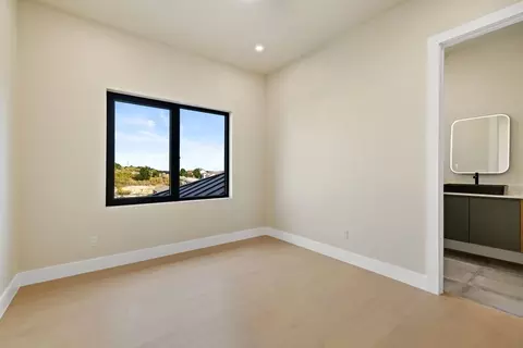 Bedroom - 1508 Chalk Bluff Ct, Leander, TX 78641 photo 4 of 5