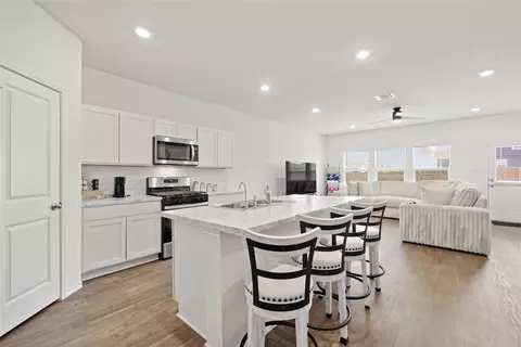 Kitchen - 790 Arnold Loop, Kyle, TX 78640 photo 1 of 4