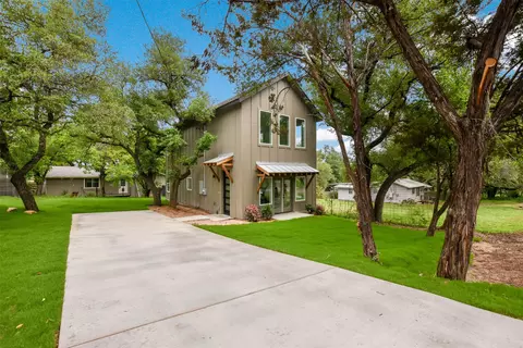 10901 W Lakeview Dr, Jonestown, TX 78645