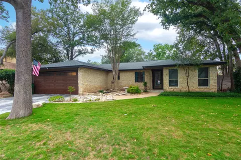1810 Hermitage Dr, Round Rock, TX 78681