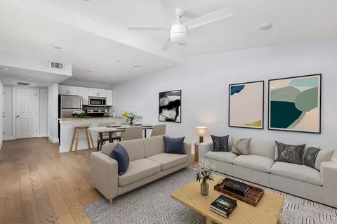 909 Reinli St #232, Austin, TX 78751