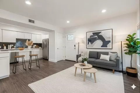 935 La Posada Dr #156, Austin, TX 78752