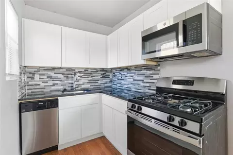 204 E 30th St #201, Austin, TX 78705